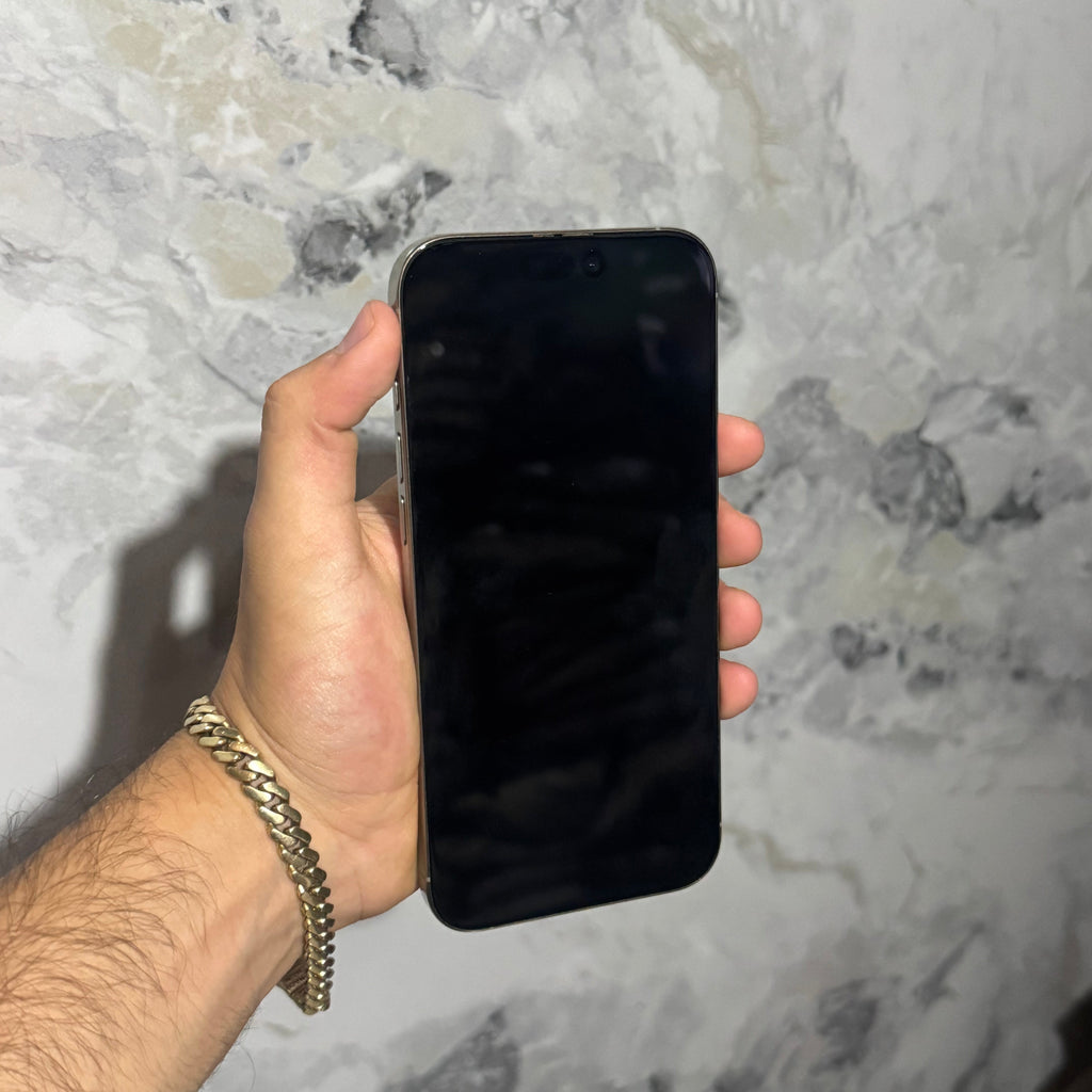 iPhone 16 Pro Max Gris