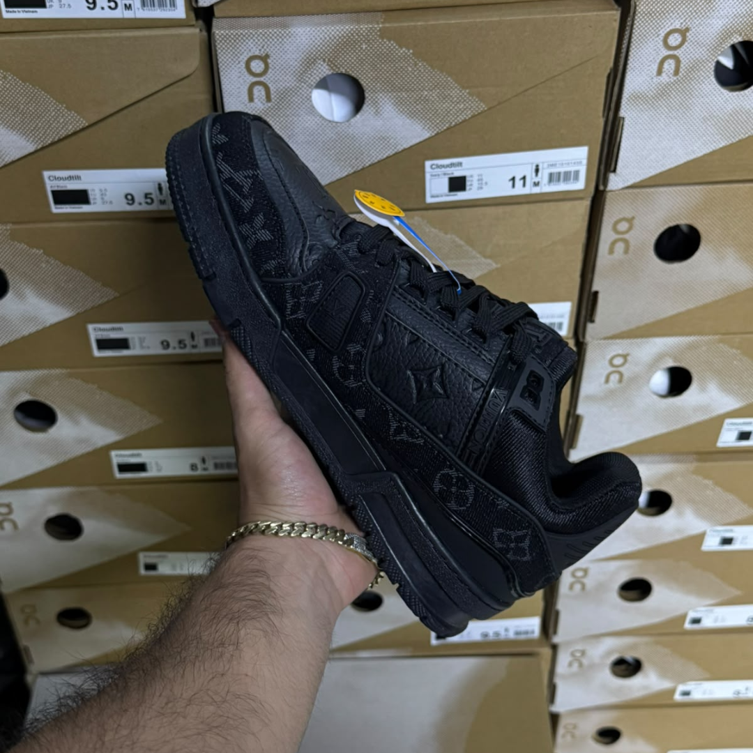 TENIS LV TRAINER NEGRO (CALIDAD g5)